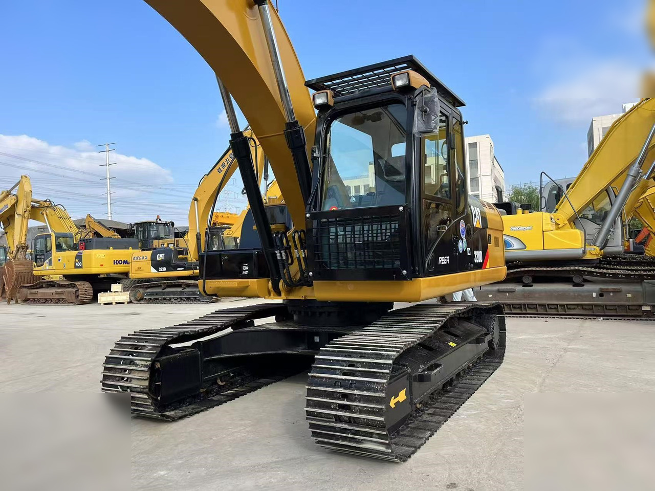 CATERPILLAR 320D - 크롤러 굴삭기 : 사진 5 CATERPILLAR 320D - 크롤러 굴삭기 : 사진 5