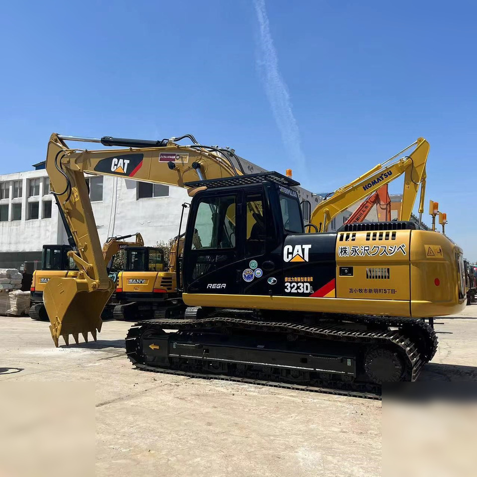 CATERPILLAR 323DL - 크롤러 굴삭기 : 사진 2 CATERPILLAR 323DL - 크롤러 굴삭기 : 사진 2