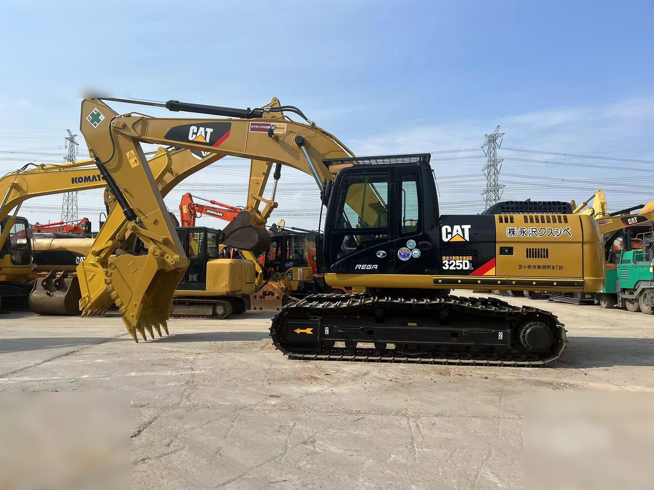 CATERPILLAR 325DL - 크롤러 굴삭기 : 사진 1 CATERPILLAR 325DL - 크롤러 굴삭기 : 사진 1