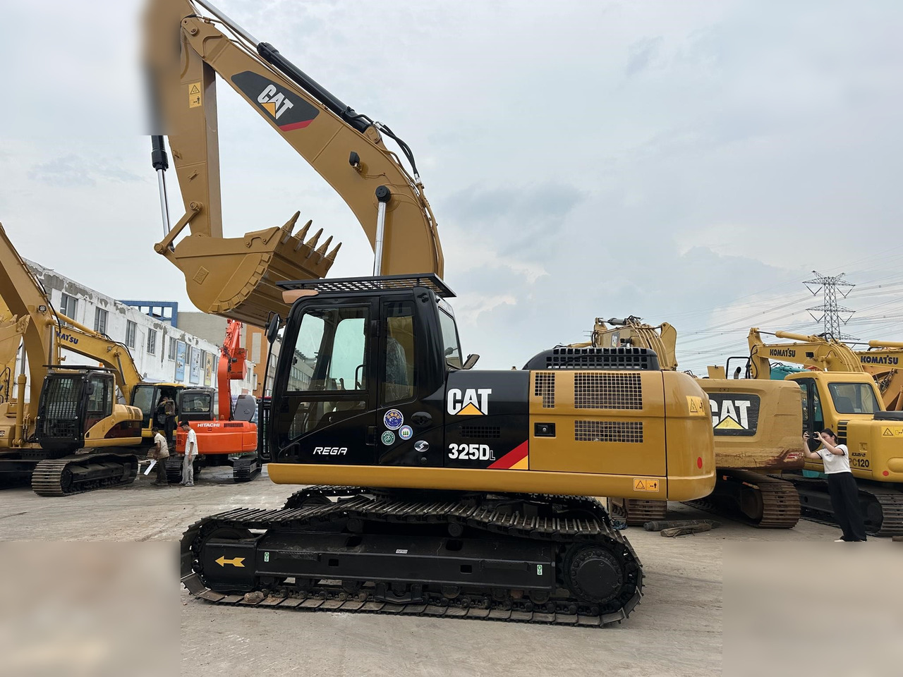 CATERPILLAR 325D - 크롤러 굴삭기 : 사진 1 CATERPILLAR 325D - 크롤러 굴삭기 : 사진 1