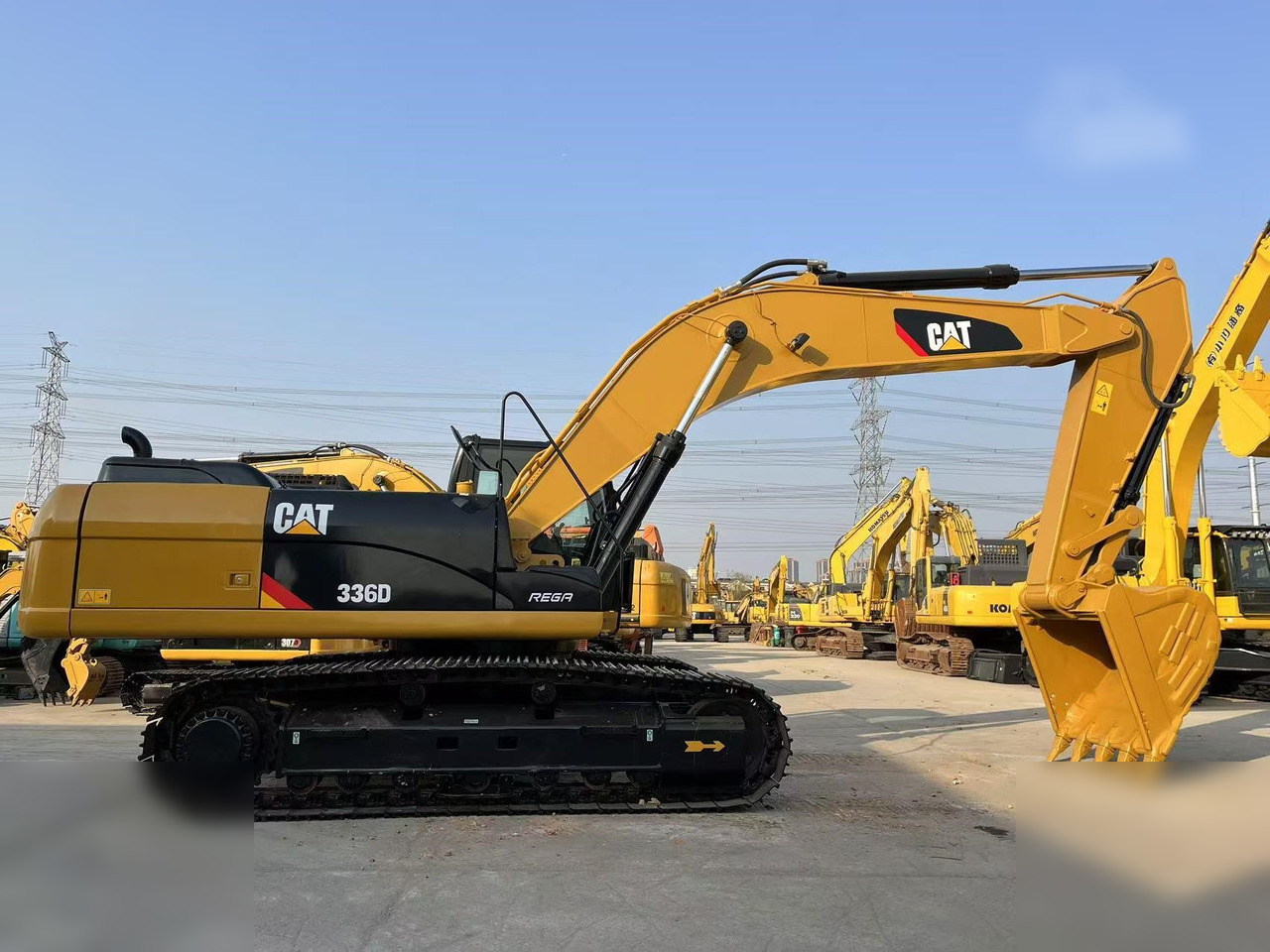CATERPILLAR 336D - 크롤러 굴삭기 : 사진 1 CATERPILLAR 336D - 크롤러 굴삭기 : 사진 1