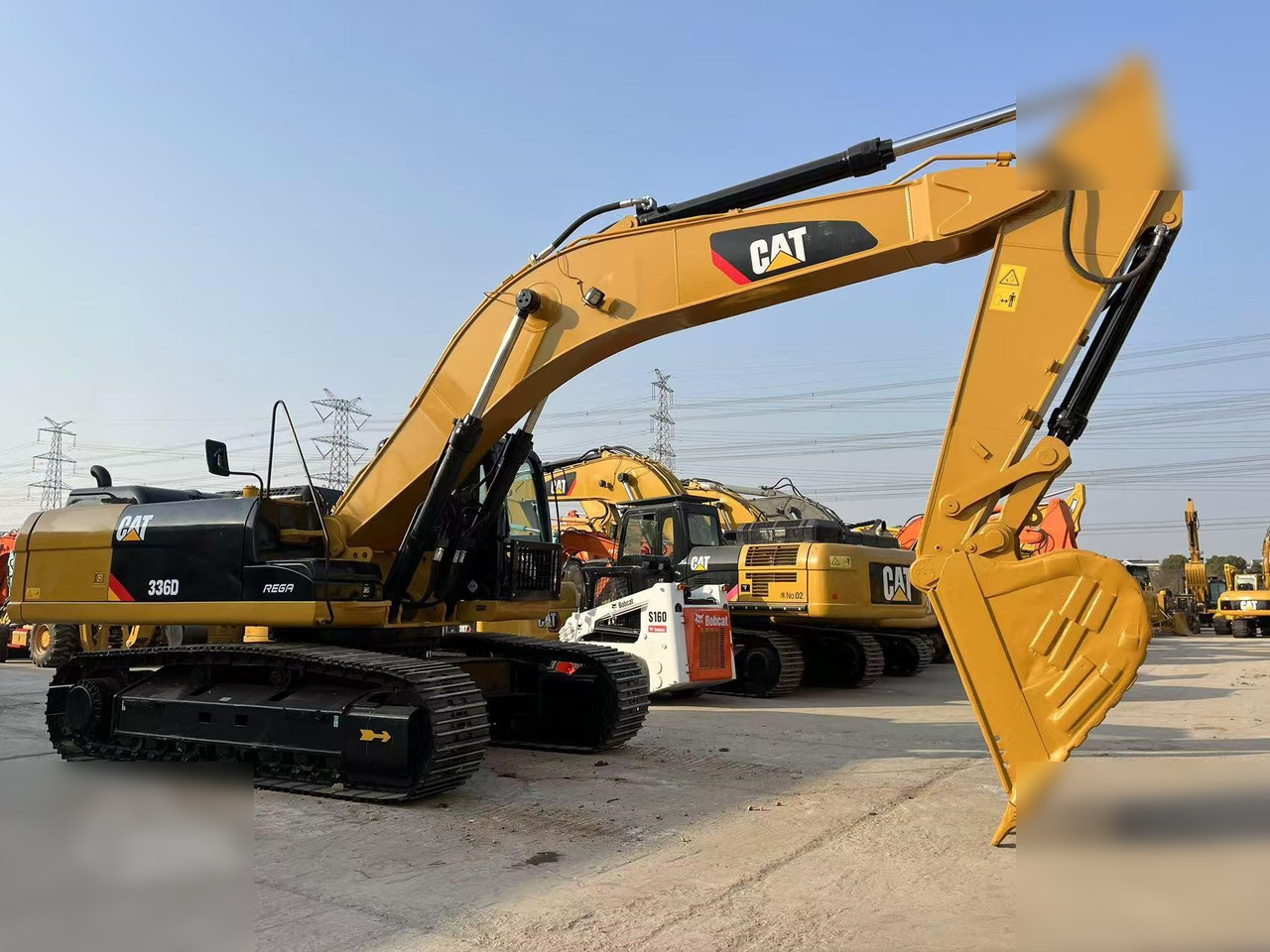CATERPILLAR 336D - 크롤러 굴삭기 : 사진 4 CATERPILLAR 336D - 크롤러 굴삭기 : 사진 4