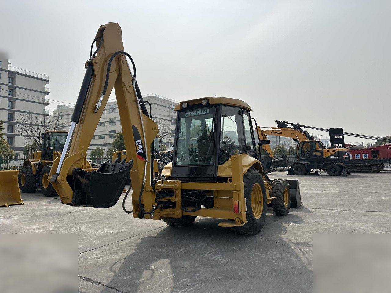 CATERPILLAR 420F - 백호 로더 : 사진 4 CATERPILLAR 420F - 백호 로더 : 사진 4