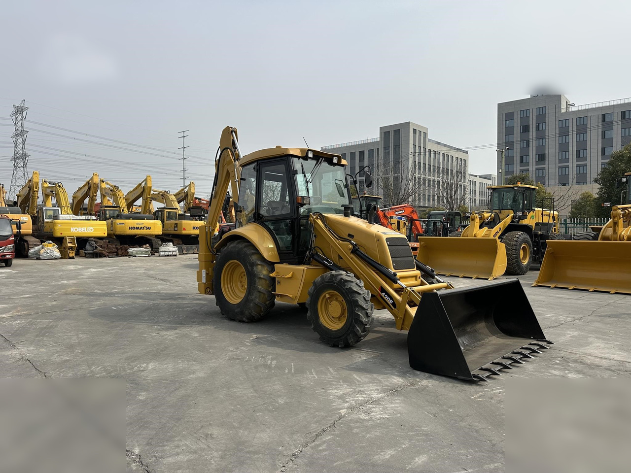 CATERPILLAR 420F - 백호 로더 : 사진 3 CATERPILLAR 420F - 백호 로더 : 사진 3