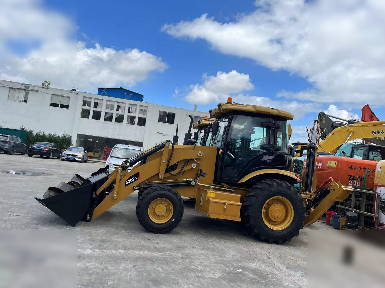 CATERPILLAR 430F2 - 백호 로더 : 사진 1 CATERPILLAR 430F2 - 백호 로더 : 사진 1
