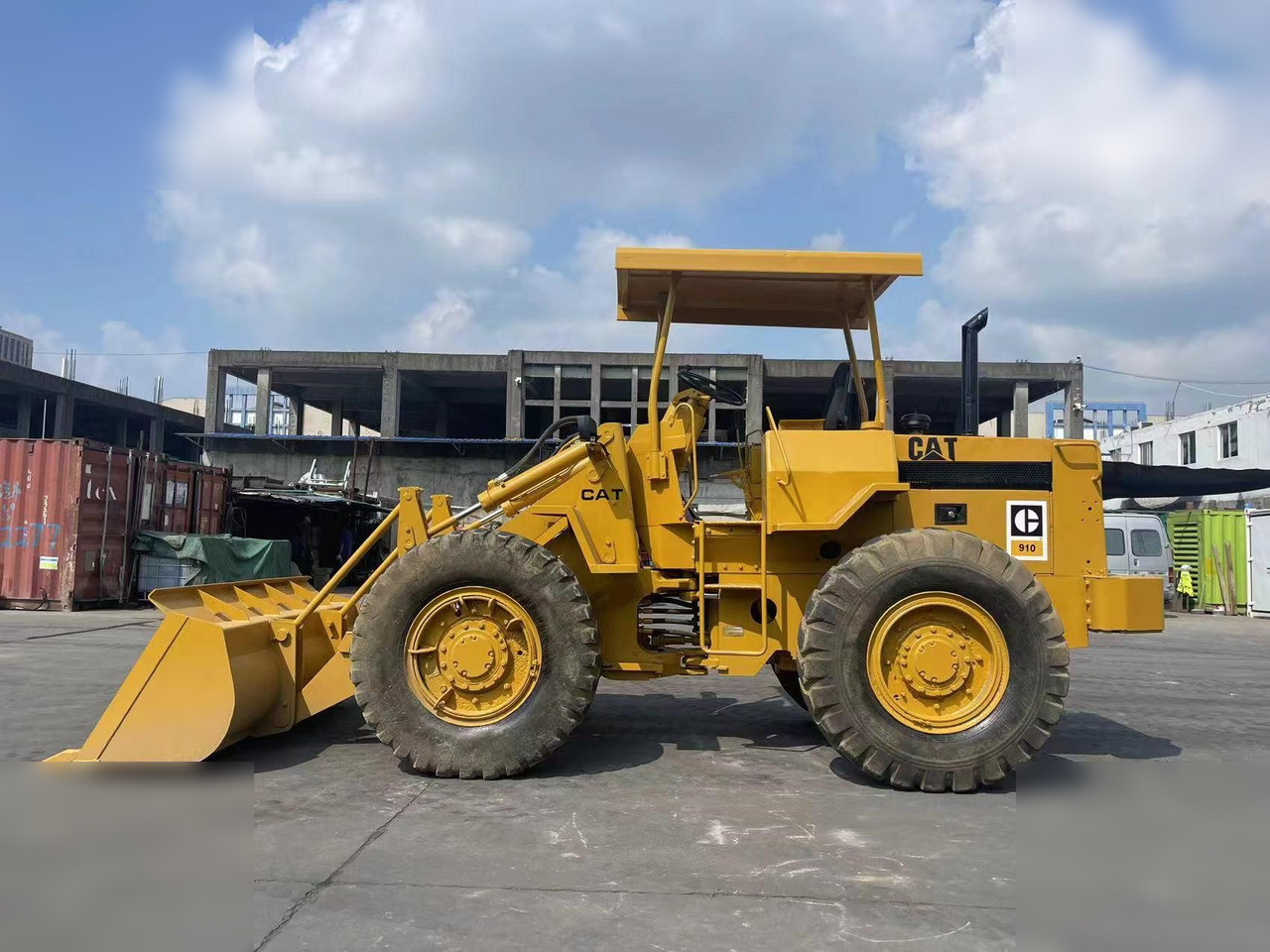 CATERPILLAR 910 - 휠 로더 : 사진 1 CATERPILLAR 910 - 휠 로더 : 사진 1