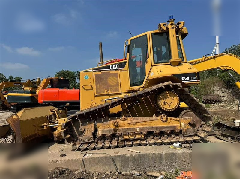CATERPILLAR D5N - 불도저 : 사진 5 CATERPILLAR D5N - 불도저 : 사진 5