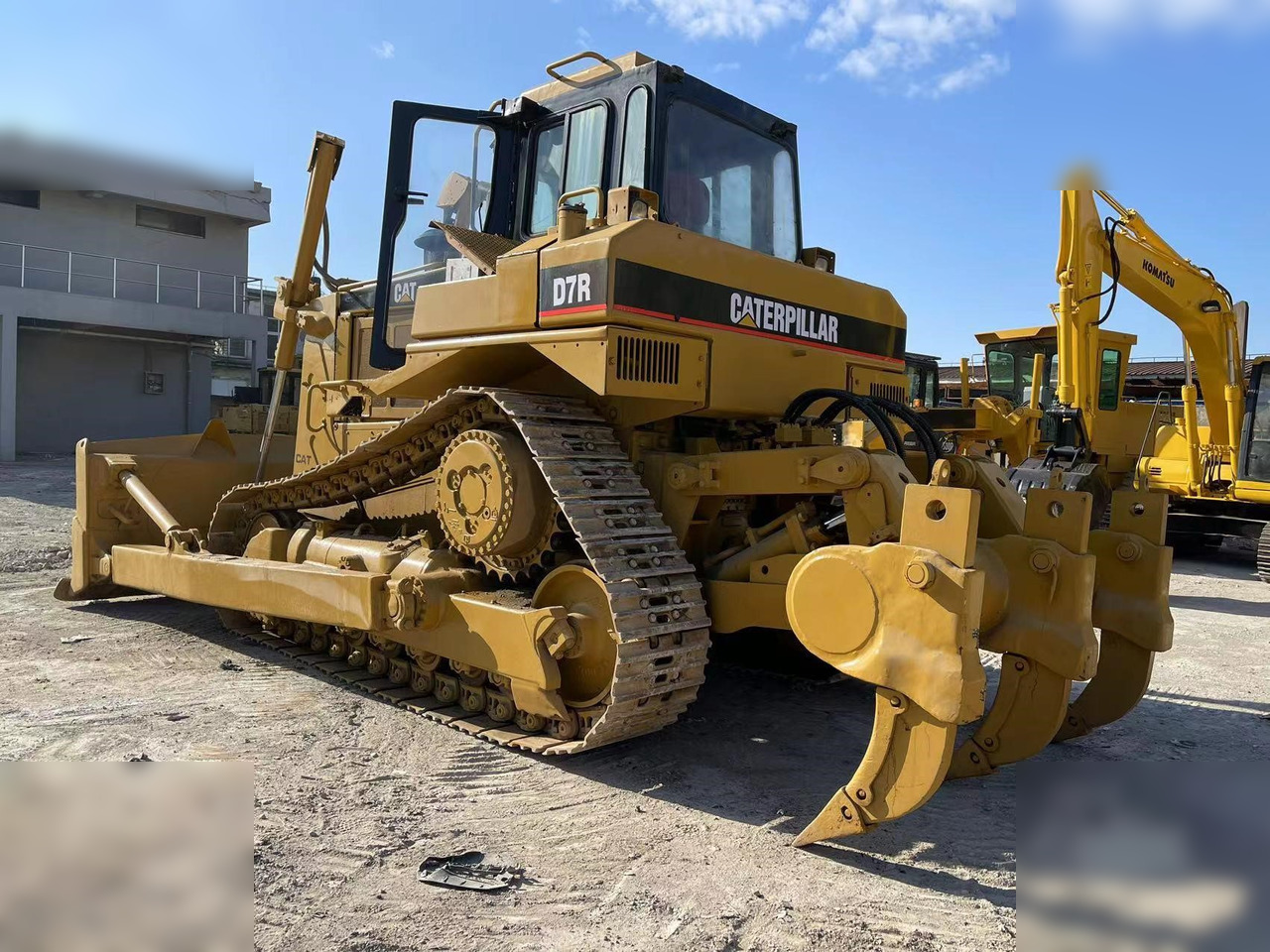 CATERPILLAR D7R II - 불도저 : 사진 2 CATERPILLAR D7R II - 불도저 : 사진 2