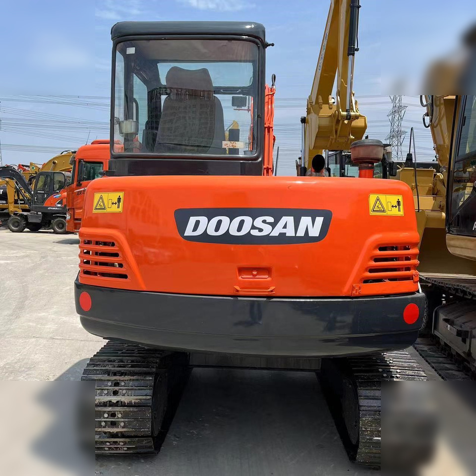 DOOSAN DH55-V - 미니 굴삭기 : 사진 4 DOOSAN DH55-V - 미니 굴삭기 : 사진 4