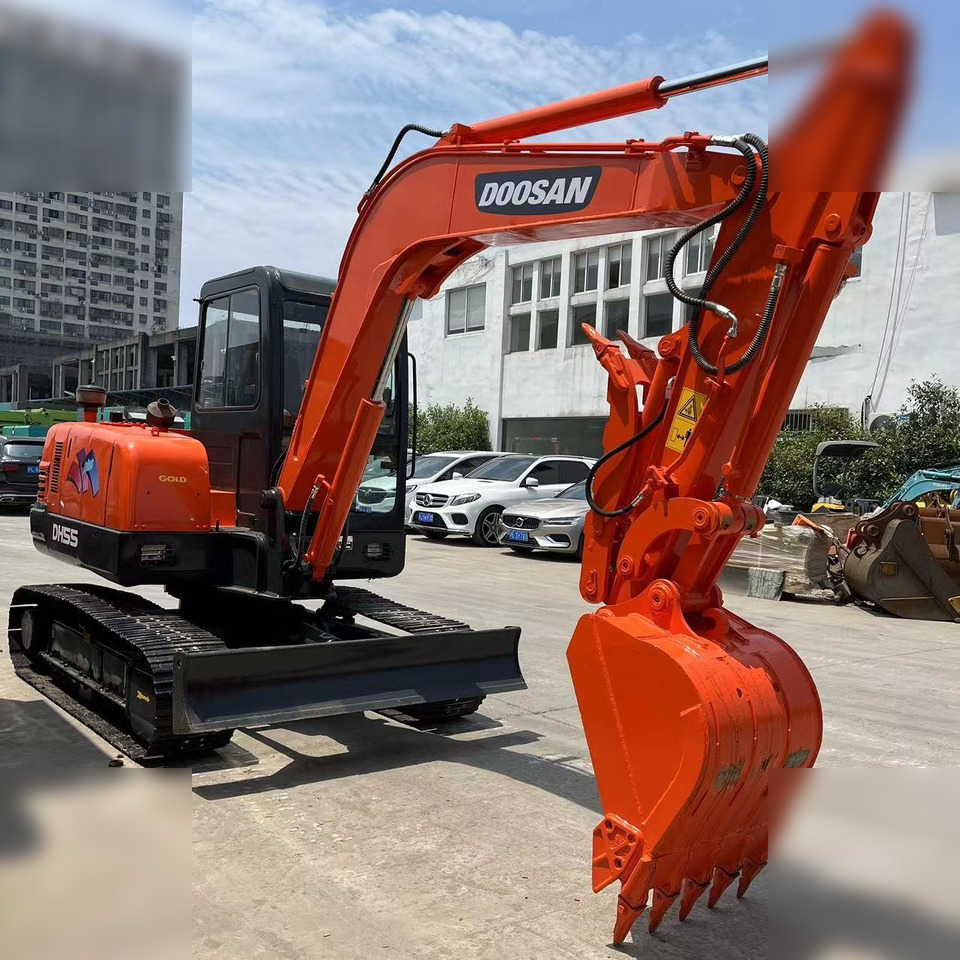 DOOSAN DH55-V - 미니 굴삭기 : 사진 2 DOOSAN DH55-V - 미니 굴삭기 : 사진 2