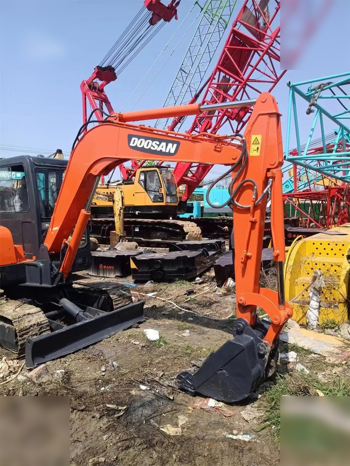 DOOSAN DH55 - 미니 굴삭기 : 사진 4 DOOSAN DH55 - 미니 굴삭기 : 사진 4