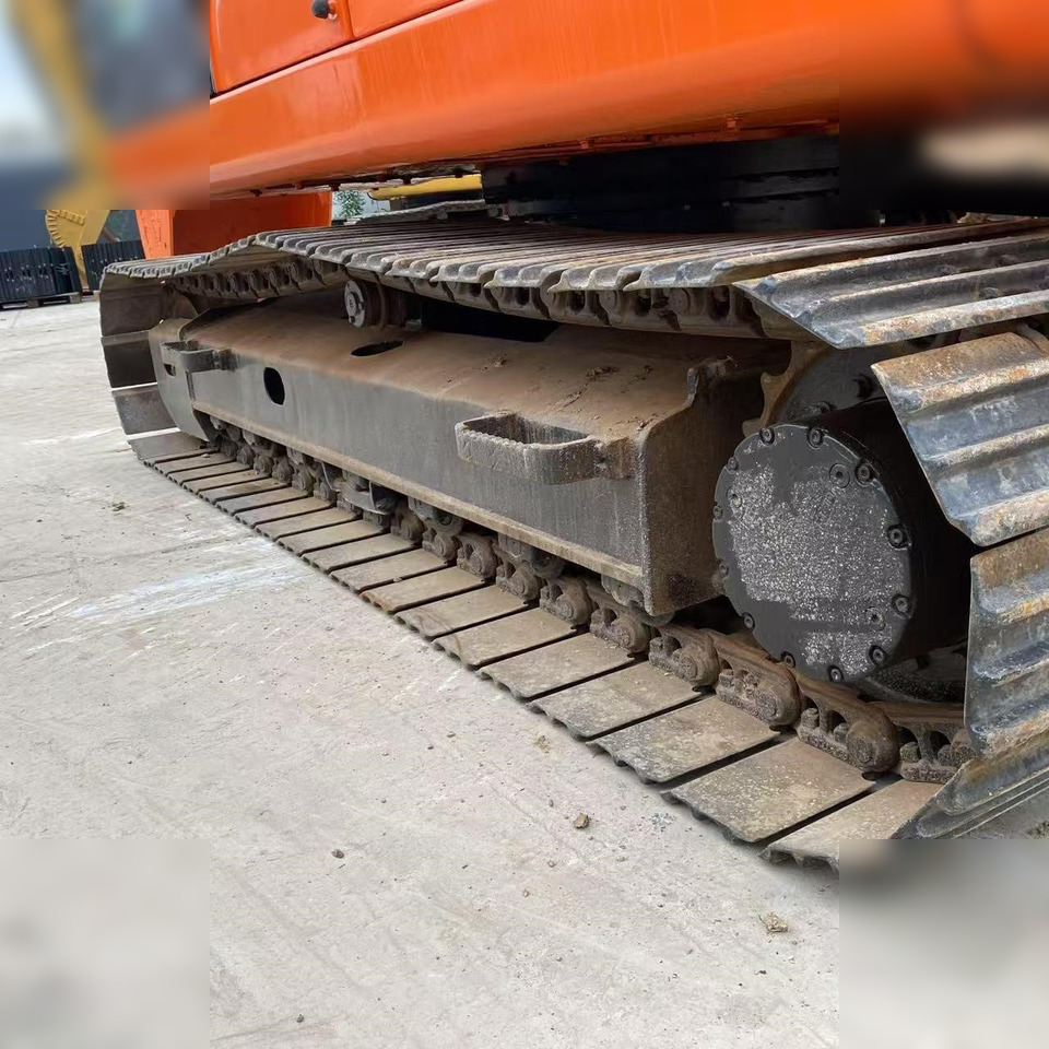 DOOSAN DX140 LC - 크롤러 굴삭기 : 사진 5 DOOSAN DX140 LC - 크롤러 굴삭기 : 사진 5