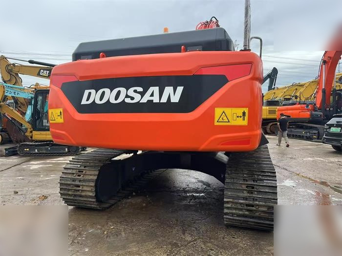 DOOSAN DX225 LCA - 크롤러 굴삭기 : 사진 3 DOOSAN DX225 LCA - 크롤러 굴삭기 : 사진 3