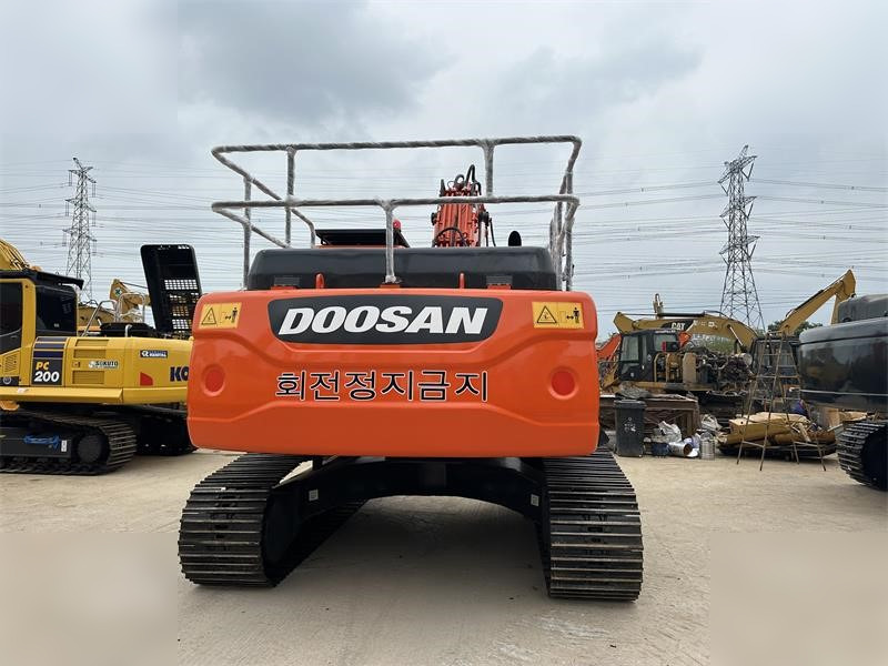 DOOSAN DX260 LC - 크롤러 굴삭기 : 사진 5 DOOSAN DX260 LC - 크롤러 굴삭기 : 사진 5