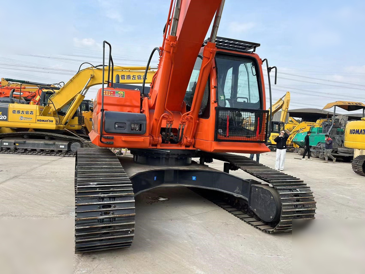 DOOSAN DX300 LC-9C - 크롤러 굴삭기 : 사진 3 DOOSAN DX300 LC-9C - 크롤러 굴삭기 : 사진 3