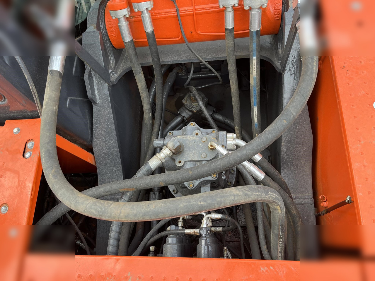 크롤러 굴삭기 DOOSAN DX340 LCA : 사진 11