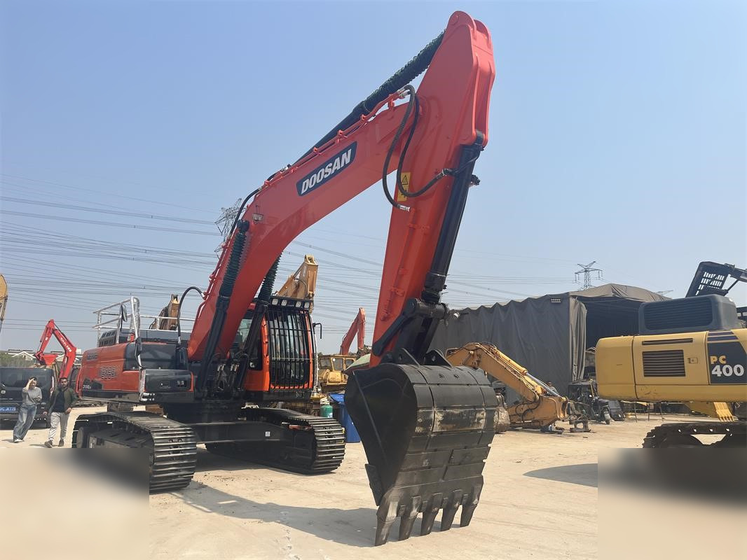 DOOSAN DX340 LCA - 크롤러 굴삭기 : 사진 5 DOOSAN DX340 LCA - 크롤러 굴삭기 : 사진 5