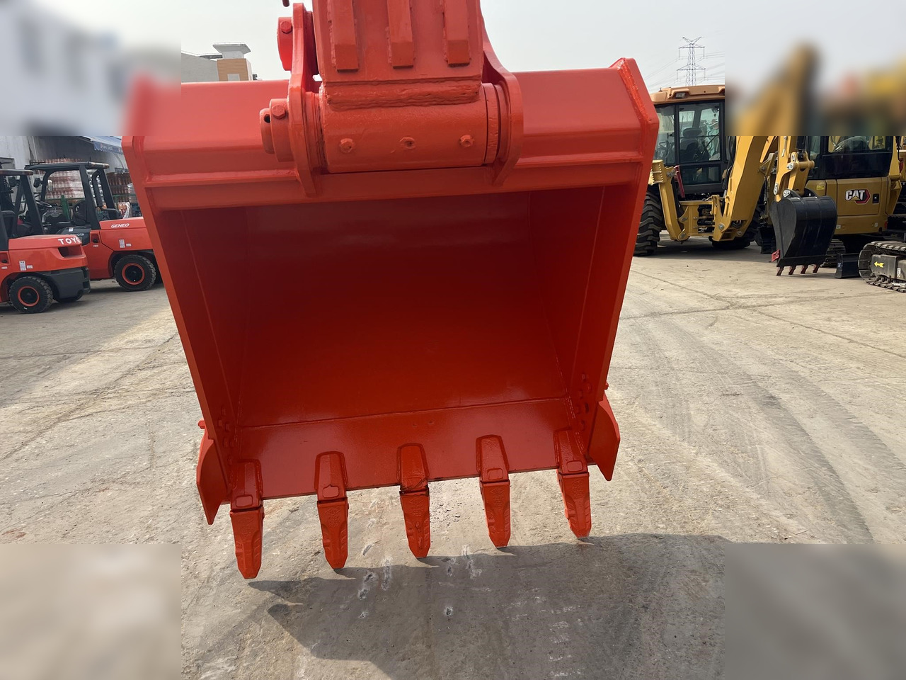 DOOSAN DX420 LC-9C - 크롤러 굴삭기 : 사진 3 DOOSAN DX420 LC-9C - 크롤러 굴삭기 : 사진 3