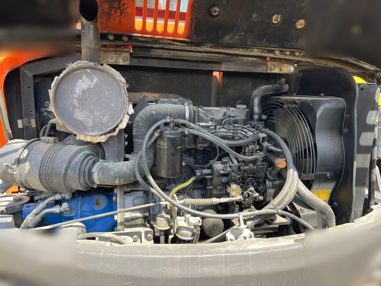 DOOSAN DX60-9C - 크롤러 굴삭기 : 사진 5 DOOSAN DX60-9C - 크롤러 굴삭기 : 사진 5