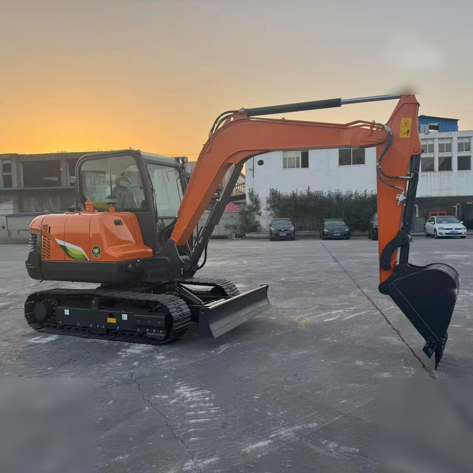 DOOSAN DX60E-10N - 크롤러 굴삭기 : 사진 4 DOOSAN DX60E-10N - 크롤러 굴삭기 : 사진 4