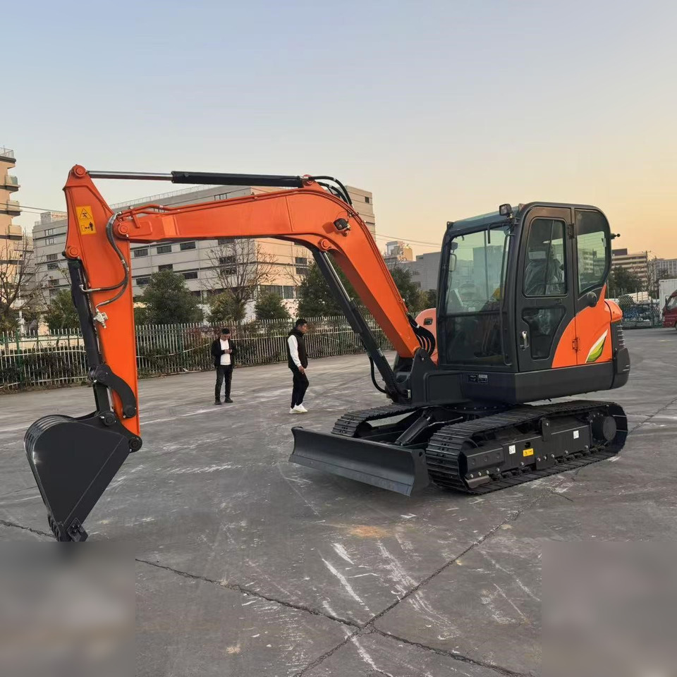 DOOSAN DX60E-10N - 크롤러 굴삭기 : 사진 3 DOOSAN DX60E-10N - 크롤러 굴삭기 : 사진 3