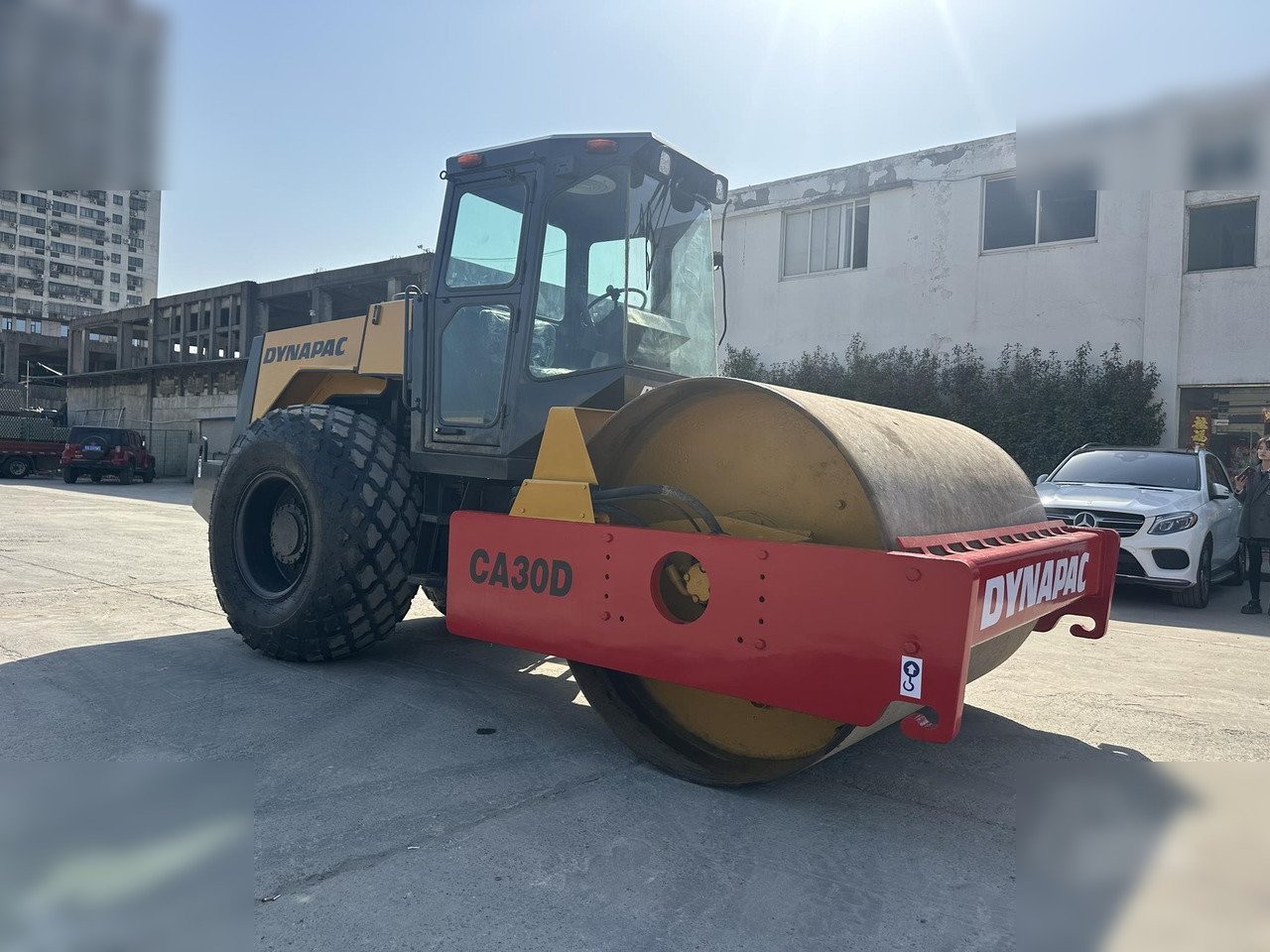 DYNAPAC CA30D - 롤러 : 사진 2 DYNAPAC CA30D - 롤러 : 사진 2