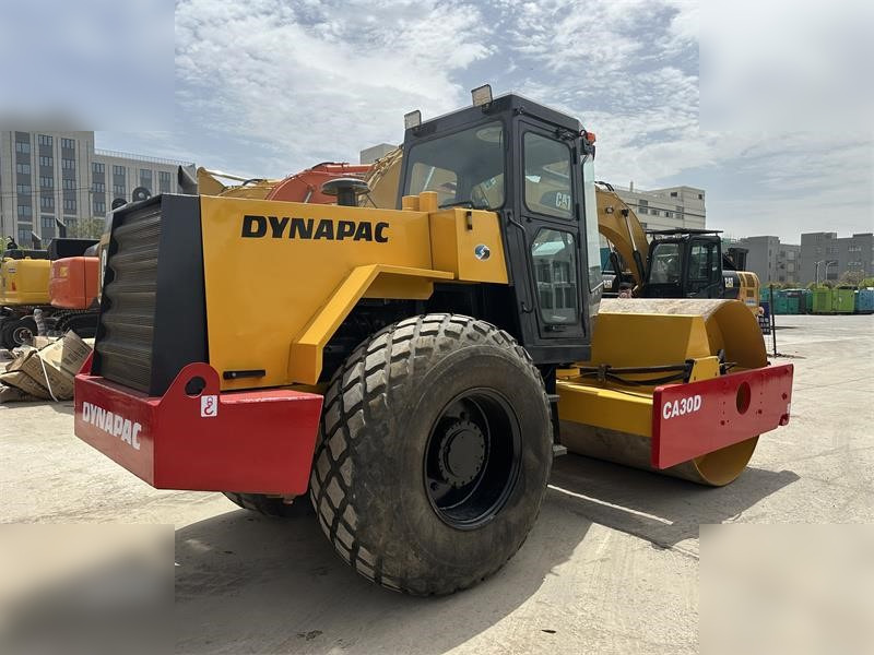 DYNAPAC CA30D - 압축기 : 사진 1 DYNAPAC CA30D - 압축기 : 사진 1