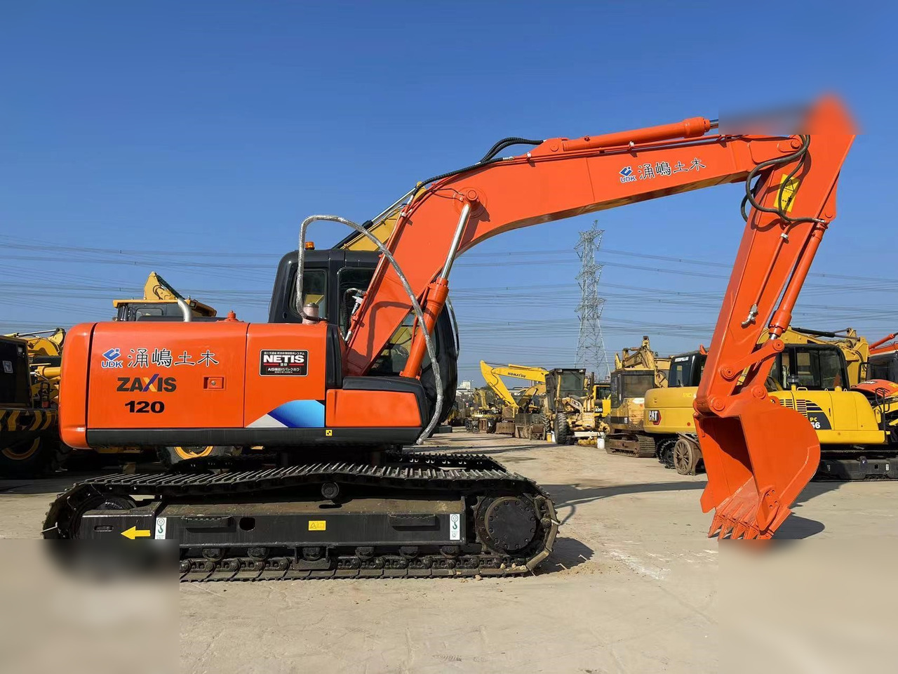 HITACHI ZX120 - 크롤러 굴삭기 : 사진 2 HITACHI ZX120 - 크롤러 굴삭기 : 사진 2