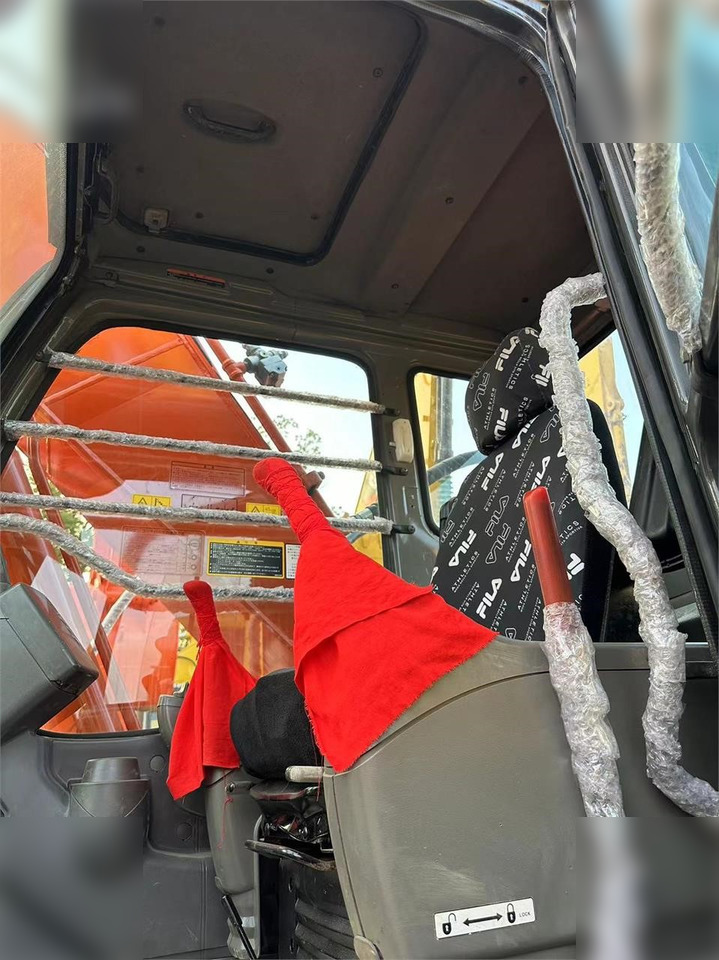 HITACHI ZX200-3G - 크롤러 굴삭기 : 사진 5 HITACHI ZX200-3G - 크롤러 굴삭기 : 사진 5