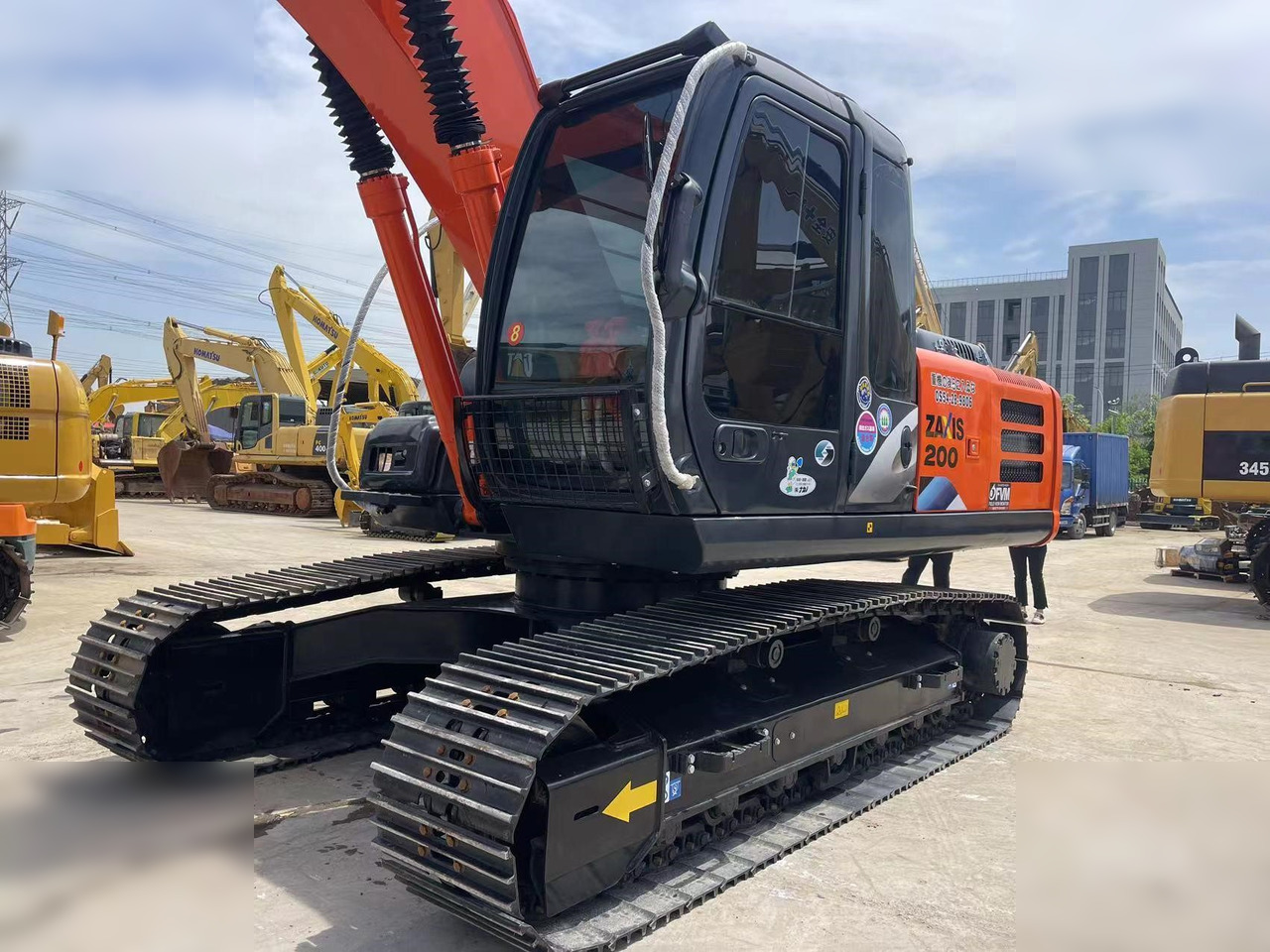 HITACHI ZX200 - 크롤러 굴삭기 : 사진 4 HITACHI ZX200 - 크롤러 굴삭기 : 사진 4