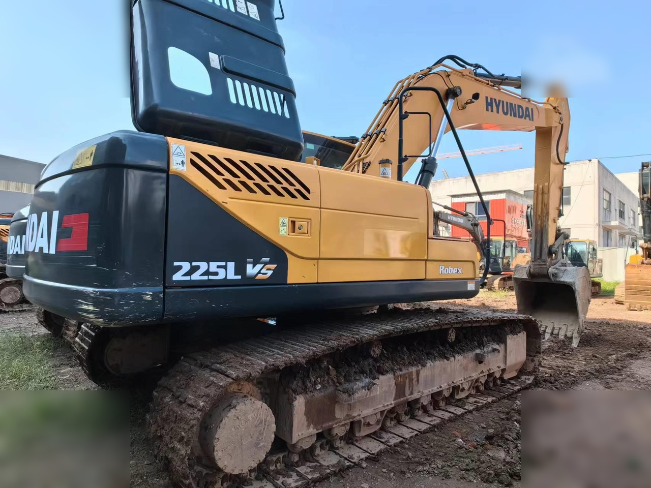 HYUNDAI 225LC-9 - 크롤러 굴삭기 : 사진 2 HYUNDAI 225LC-9 - 크롤러 굴삭기 : 사진 2