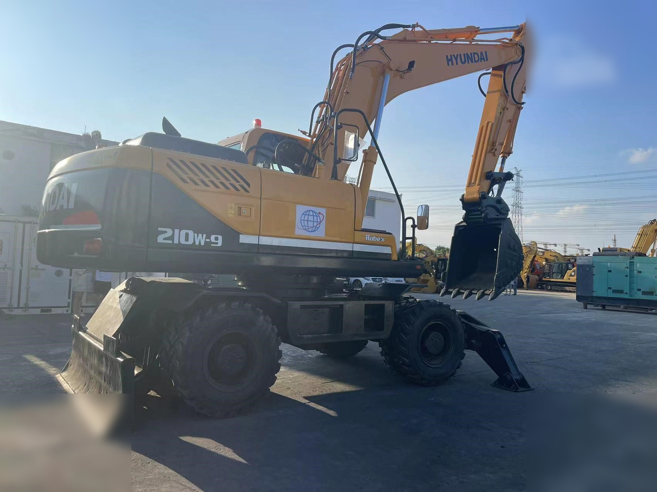 HYUNDAI ROBEX 210W-9S - 휠 굴삭기 : 사진 2 HYUNDAI ROBEX 210W-9S - 휠 굴삭기 : 사진 2