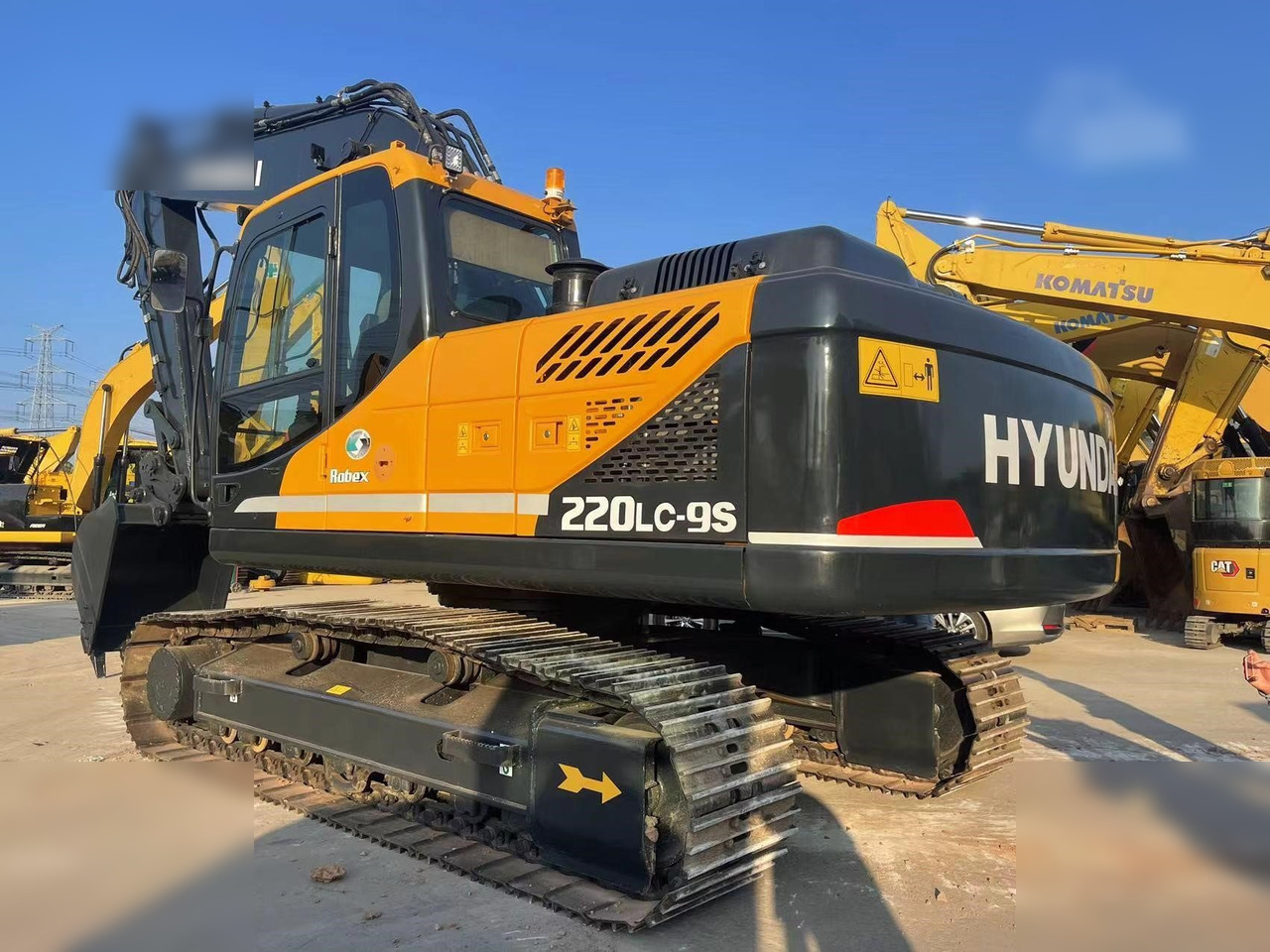 HYUNDAI ROBEX 220 LC-9S - 크롤러 굴삭기 : 사진 3 HYUNDAI ROBEX 220 LC-9S - 크롤러 굴삭기 : 사진 3