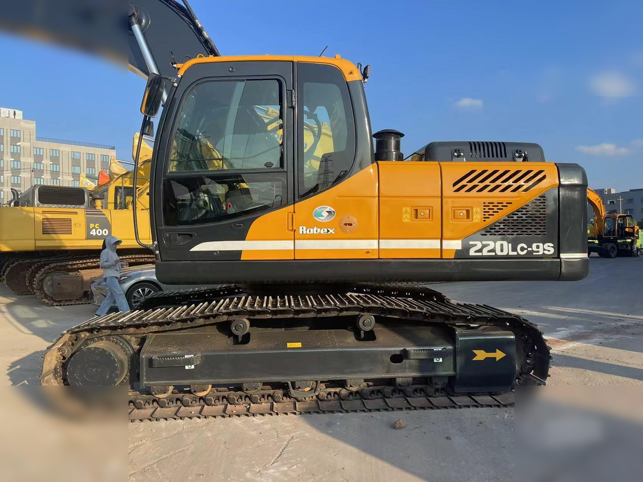 HYUNDAI ROBEX 220 LC-9S - 크롤러 굴삭기 : 사진 4 HYUNDAI ROBEX 220 LC-9S - 크롤러 굴삭기 : 사진 4