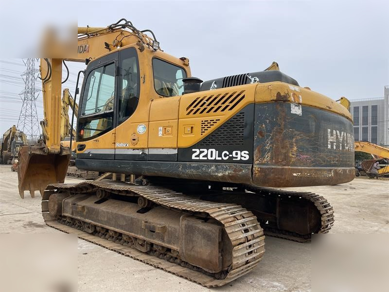 HYUNDAI ROBEX 220 LC-9 - 크롤러 굴삭기 : 사진 4 HYUNDAI ROBEX 220 LC-9 - 크롤러 굴삭기 : 사진 4