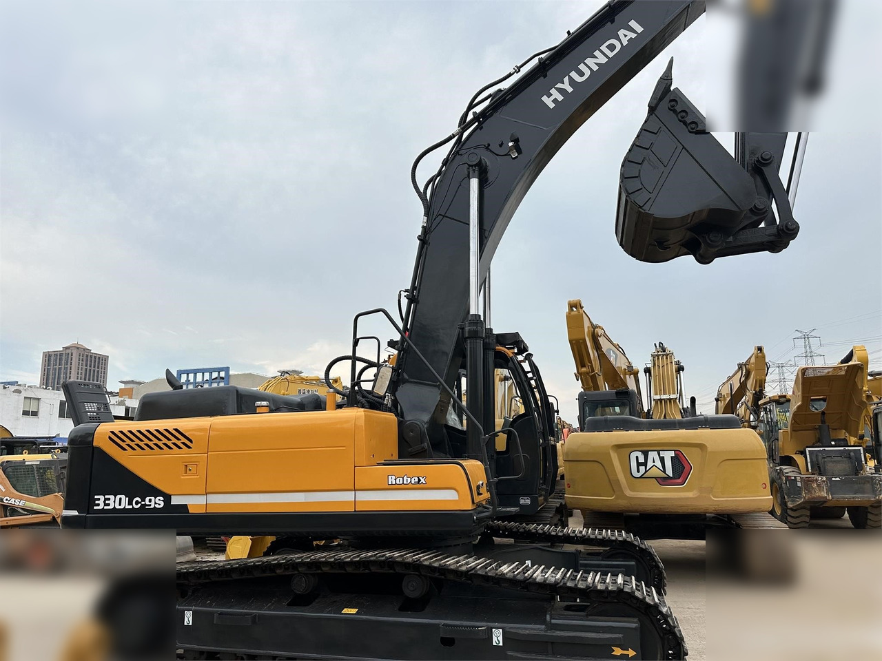 HYUNDAI ROBEX 330 LC-9S - 크롤러 굴삭기 : 사진 2 HYUNDAI ROBEX 330 LC-9S - 크롤러 굴삭기 : 사진 2