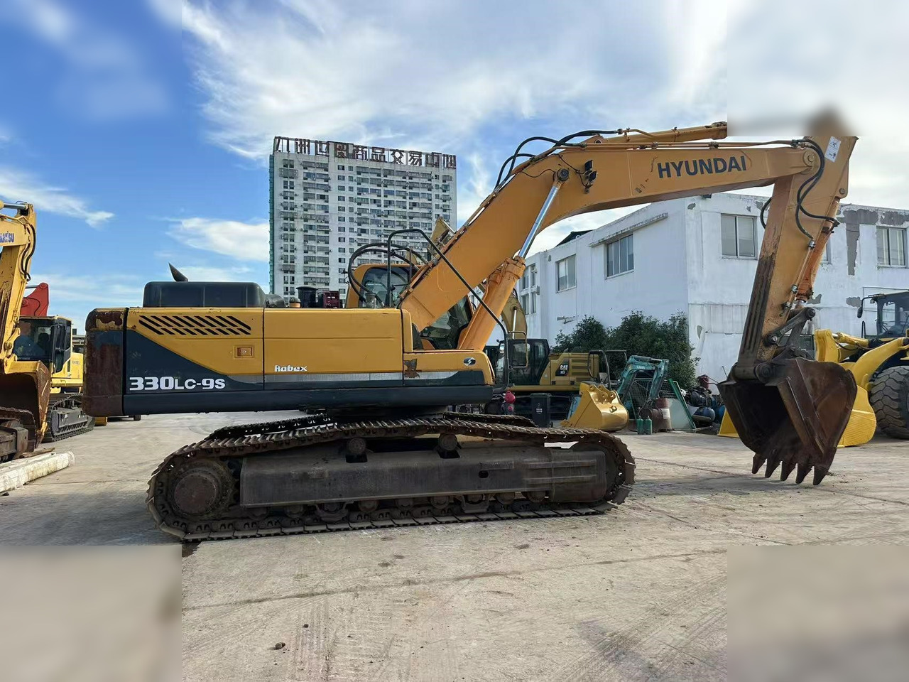 HYUNDAI ROBEX 330 LC-9S - 크롤러 굴삭기 : 사진 2 HYUNDAI ROBEX 330 LC-9S - 크롤러 굴삭기 : 사진 2