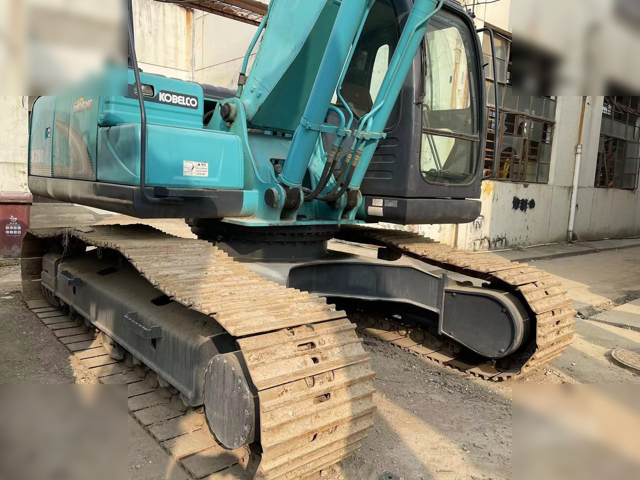 크롤러 굴삭기 KOBELCO SK200-8 : 사진 7