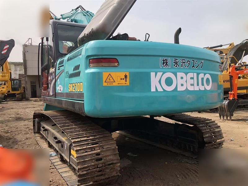 KOBELCO SK210-8 - 크롤러 굴삭기 : 사진 3 KOBELCO SK210-8 - 크롤러 굴삭기 : 사진 3