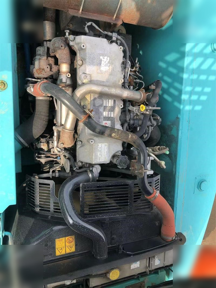 KOBELCO SK210-8 - 크롤러 굴삭기 : 사진 5 KOBELCO SK210-8 - 크롤러 굴삭기 : 사진 5