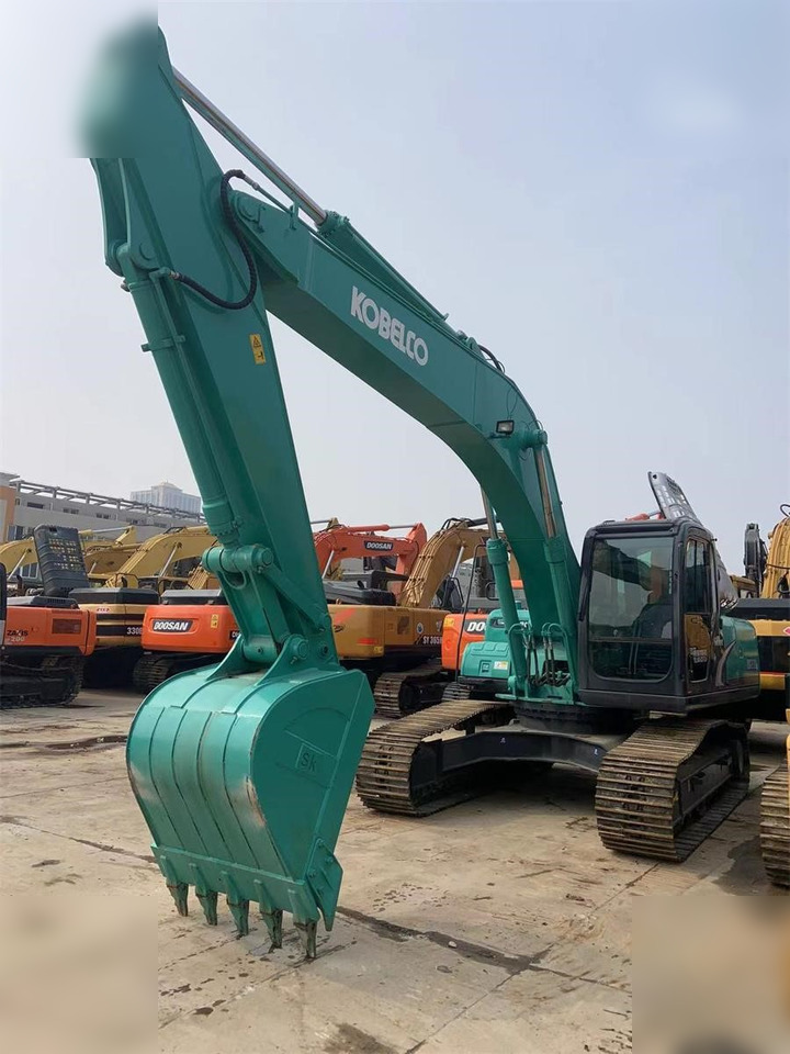 KOBELCO SK210 LC-8 - 크롤러 굴삭기 : 사진 3 KOBELCO SK210 LC-8 - 크롤러 굴삭기 : 사진 3
