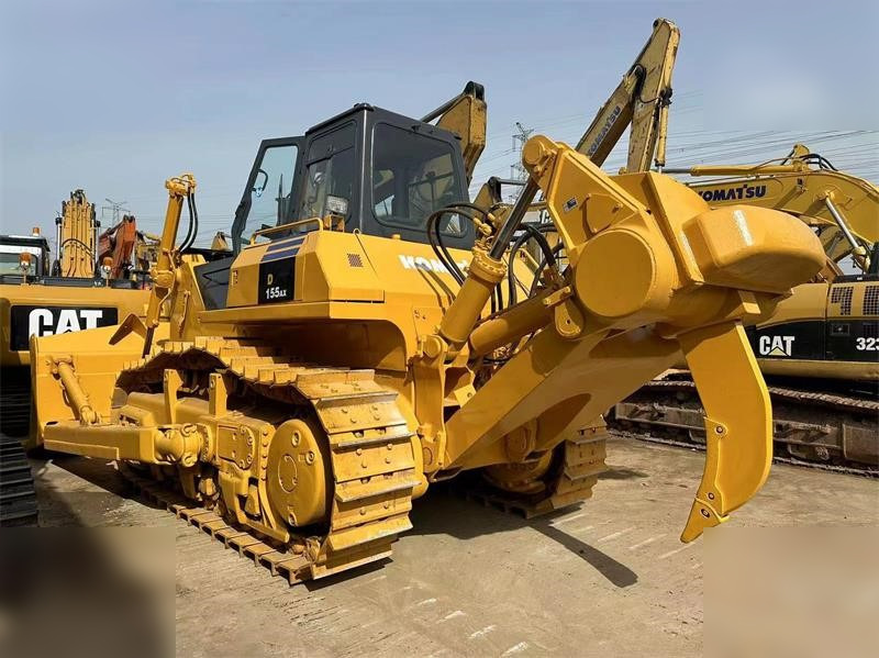 KOMATSU D155A-5 - 불도저 : 사진 2 KOMATSU D155A-5 - 불도저 : 사진 2