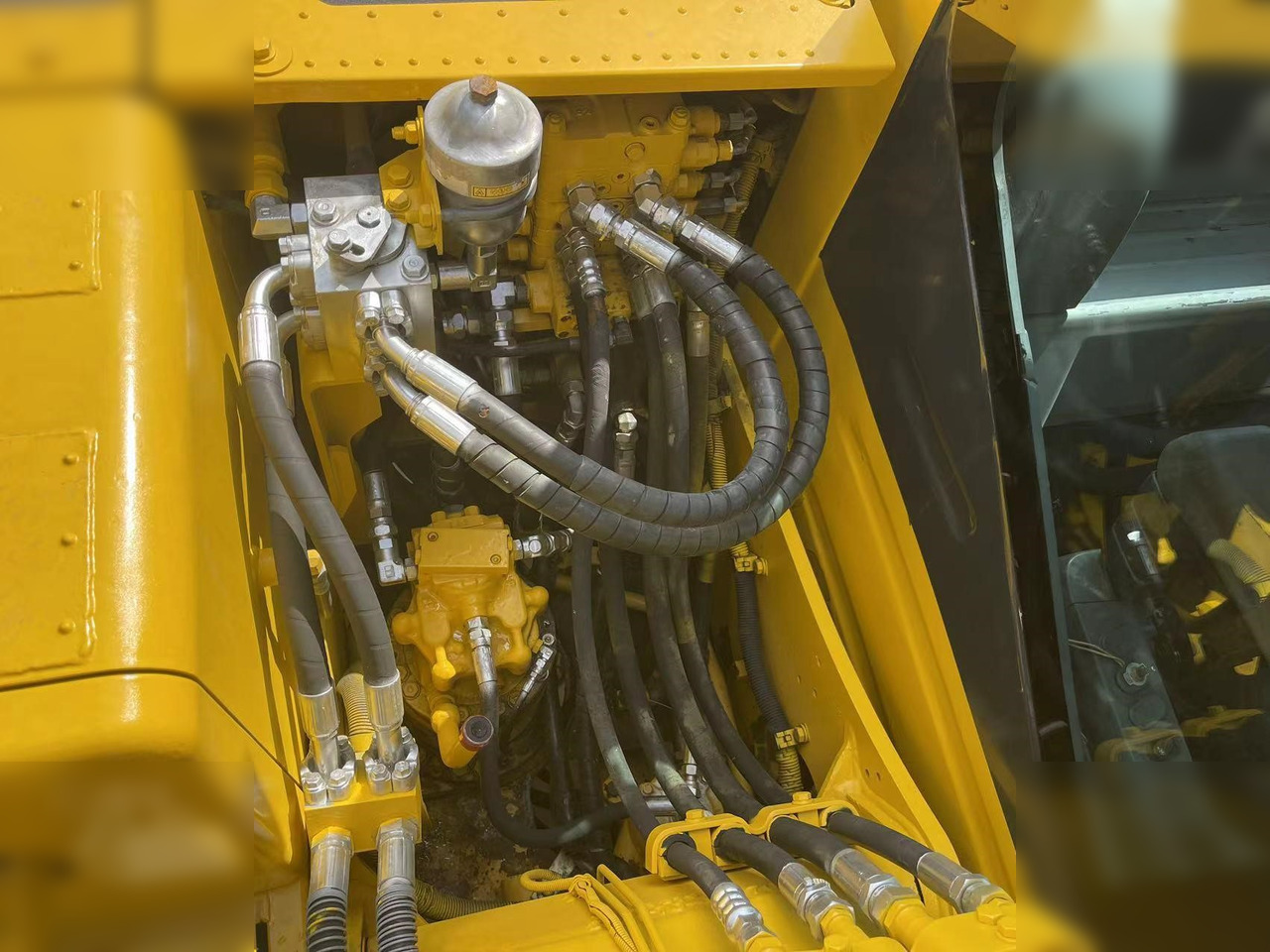 크롤러 굴삭기 KOMATSU PC120-8 : 사진 7