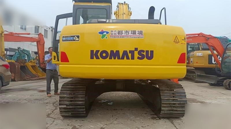 KOMATSU PC130-7 - 크롤러 굴삭기 : 사진 4 KOMATSU PC130-7 - 크롤러 굴삭기 : 사진 4