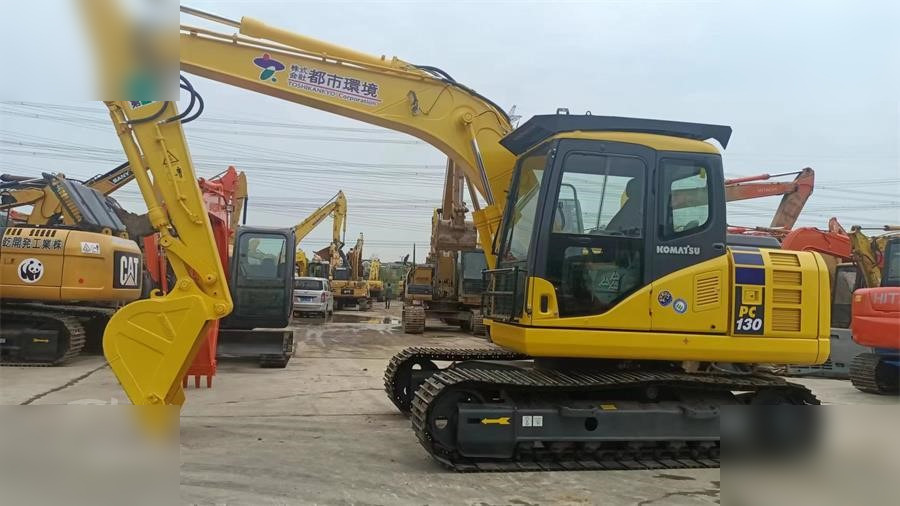 KOMATSU PC130-7 - 크롤러 굴삭기 : 사진 4 KOMATSU PC130-7 - 크롤러 굴삭기 : 사진 4