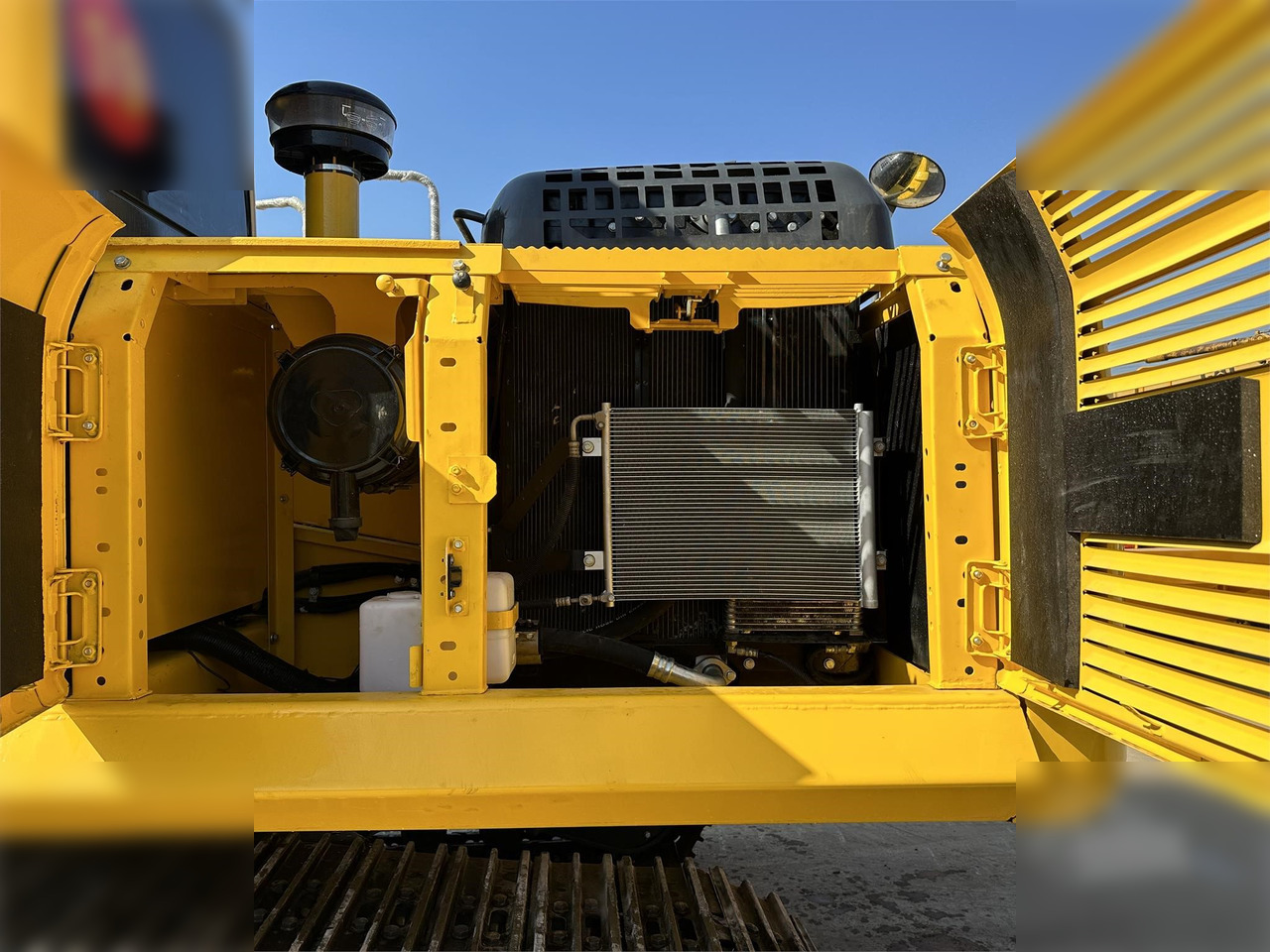 KOMATSU PC200-8 - 크롤러 굴삭기 : 사진 5 KOMATSU PC200-8 - 크롤러 굴삭기 : 사진 5