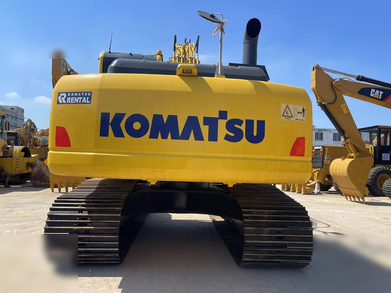 KOMATSU PC200-8 - 크롤러 굴삭기 : 사진 4 KOMATSU PC200-8 - 크롤러 굴삭기 : 사진 4