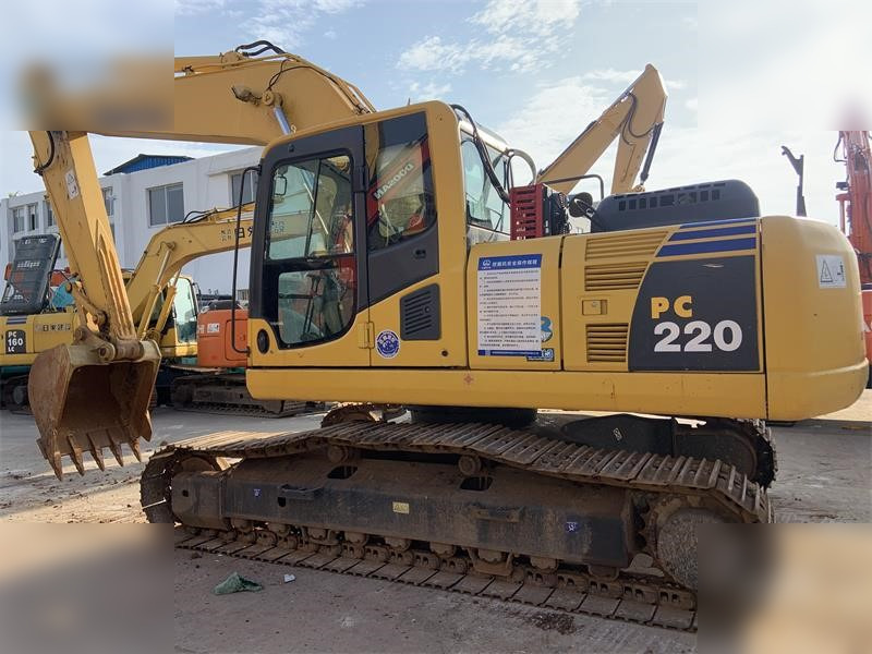 KOMATSU PC220-8N1 - 크롤러 굴삭기 : 사진 3 KOMATSU PC220-8N1 - 크롤러 굴삭기 : 사진 3
