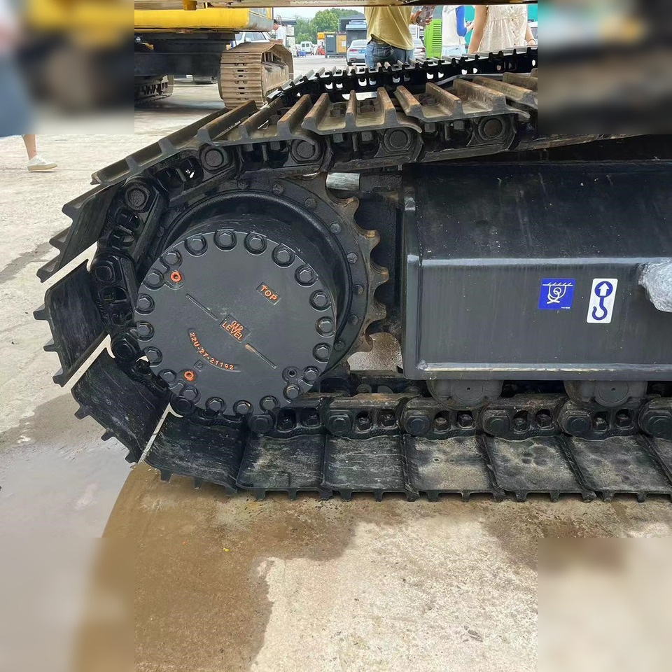 KOMATSU PC240 LC-8 - 크롤러 굴삭기 : 사진 4 KOMATSU PC240 LC-8 - 크롤러 굴삭기 : 사진 4