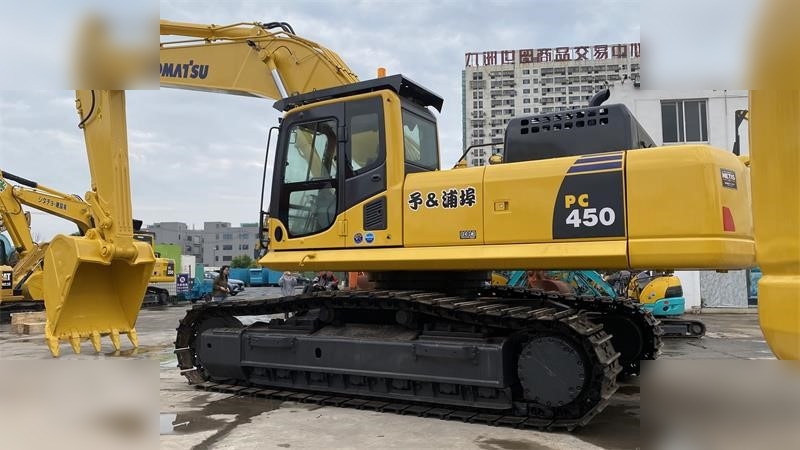 KOMATSU PC450-8 - 크롤러 굴삭기 : 사진 1 KOMATSU PC450-8 - 크롤러 굴삭기 : 사진 1